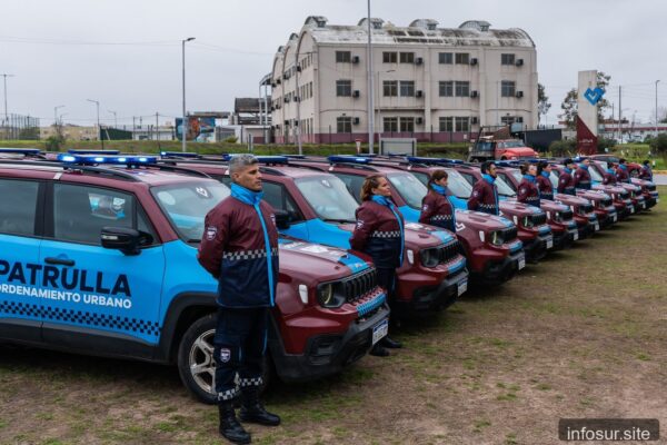Lanús incorporó 20 camionetas blindadas a la nueva Patrulla de Ordenamiento Urbano