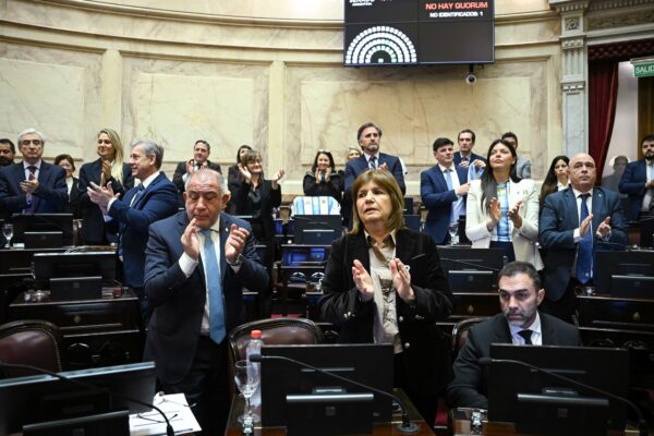 Senado debatirá ley de propiedad privada sin norma de venta a extranjeros