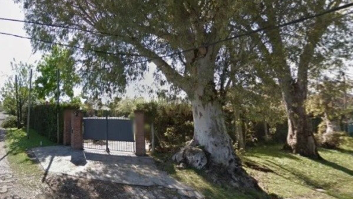 Investigan muerte de mujer en Villa Elisa tras hallar su cuerpo en un pozo