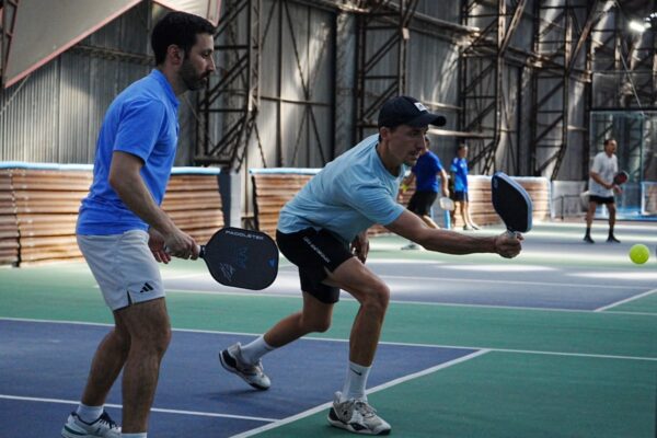 Psicólogo argentino jugará Mundial de pickleball y vende rifas para viajar a Vietnam