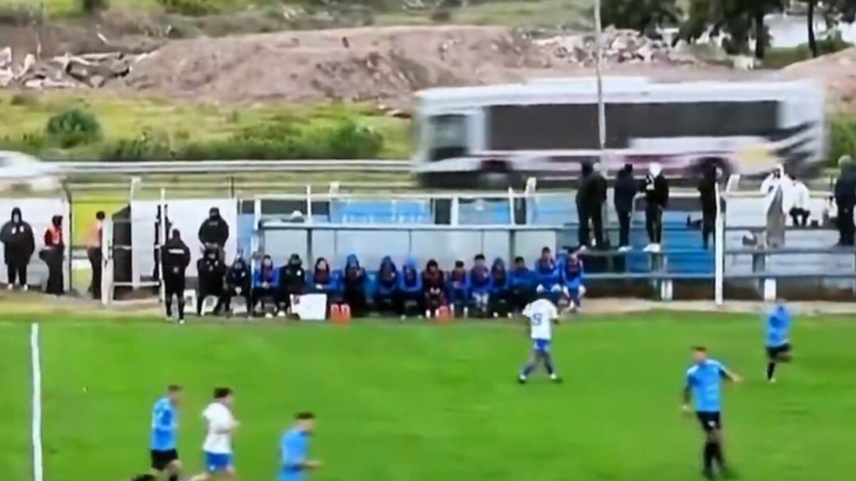 Insólito incidente en Uruguay: pelota se metió en la ruta y provocó accidente
