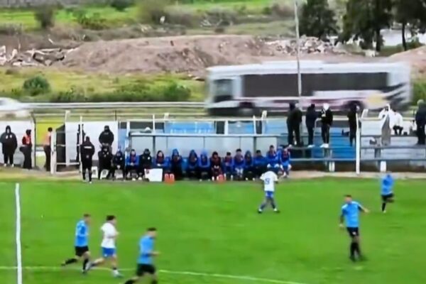 Insólito incidente en Uruguay: pelota se metió en la ruta y provocó accidente