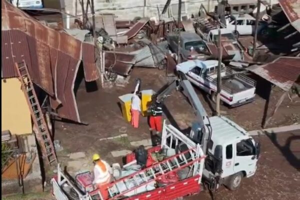Uruguay declaró alerta roja por un ciclón extratropical: al menos un muerto