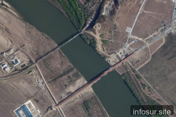 Un puente en la frontera ruso-norcoreana simboliza una alianza estratégica