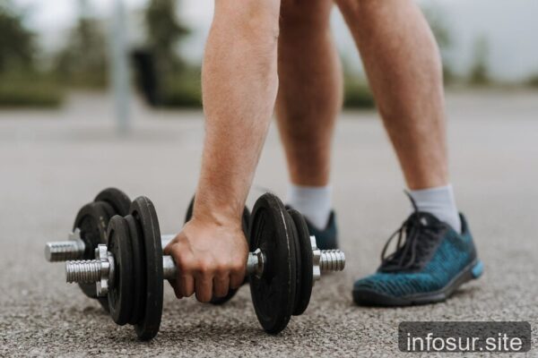 Dos horas semanales de entrenamiento con pesas prolongan la vida: más no suma.