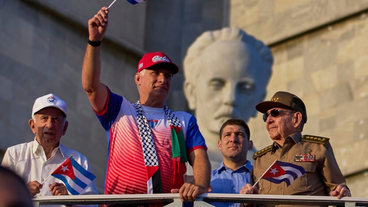 Cuba: reformas económicas y figura familiar desafían izquierda del Partido Comunista
