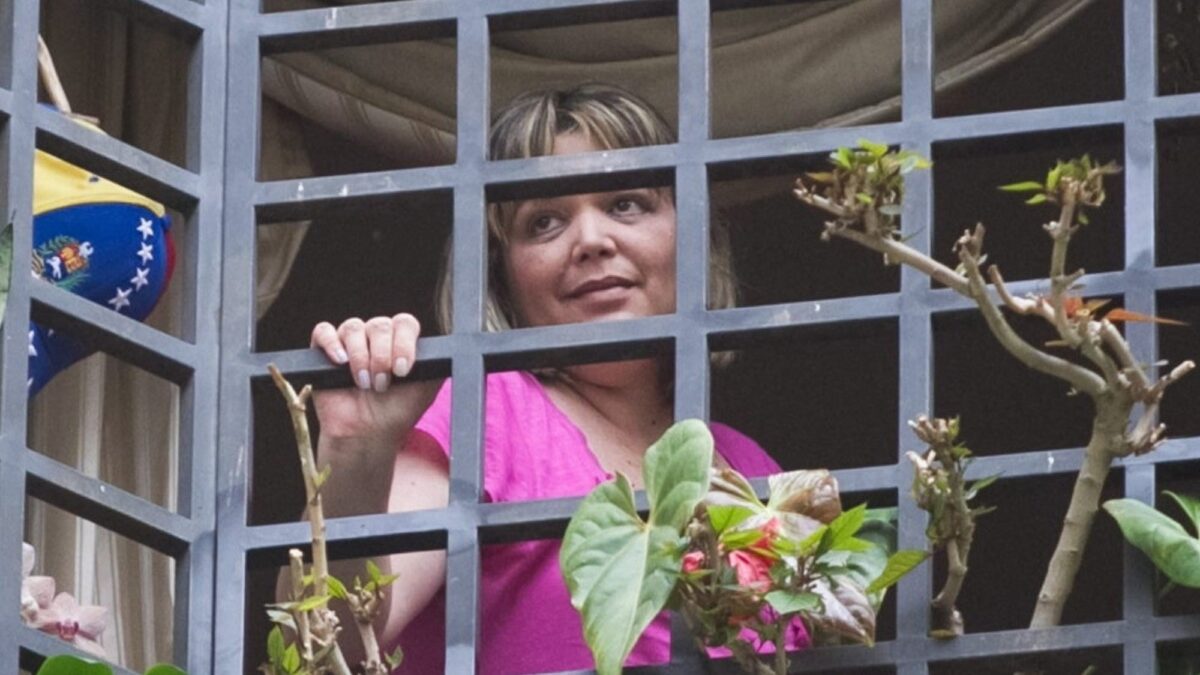 Gobierno venezolano libera tras 16 años a jueza acusada de «corrupción espiritual»