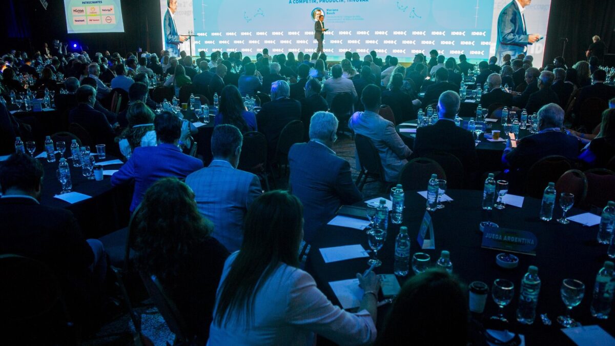 Empresarios de IDEA proyectan optimismo moderado para los próximos 12 meses