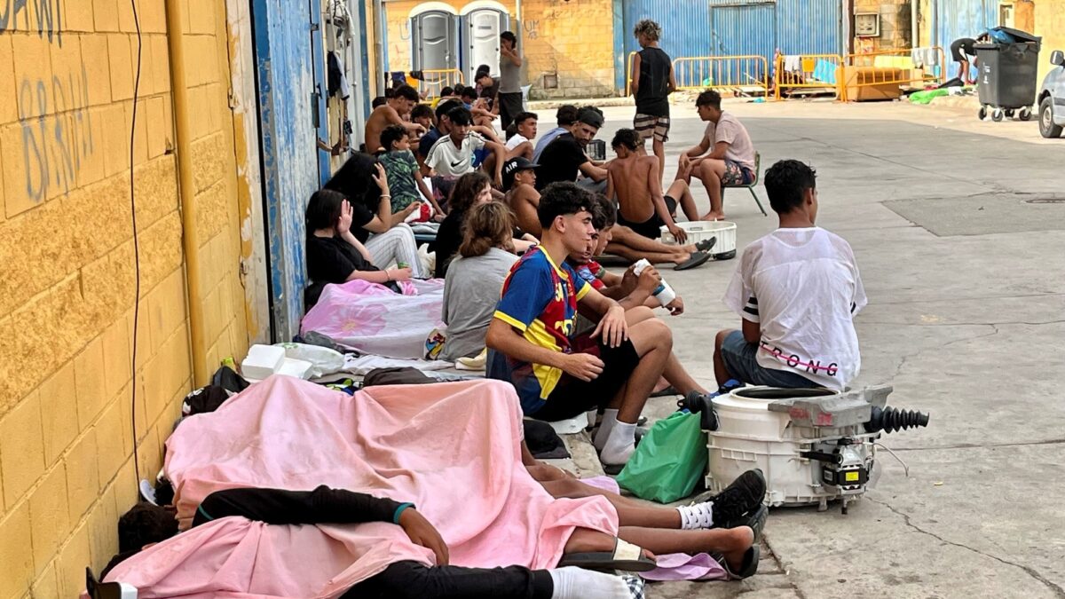 Crisis migratoria en Ceuta: se ubican al menos 862 menores en refugios temporales