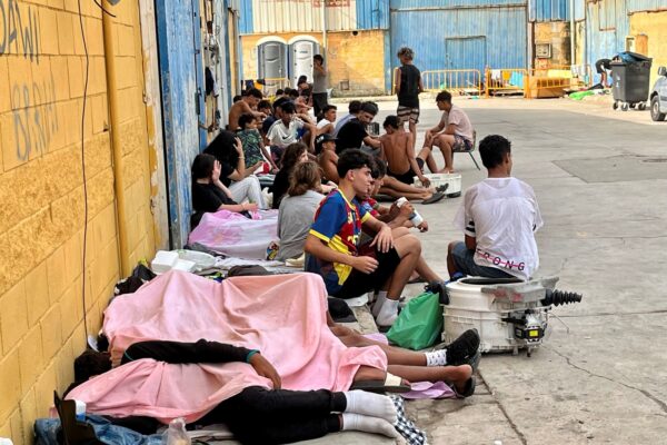 Crisis migratoria en Ceuta: se ubican al menos 862 menores en refugios temporales