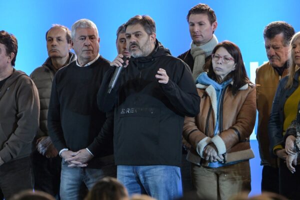 Kicillof lidera campaña 2027: buscar unificación del campo popular
