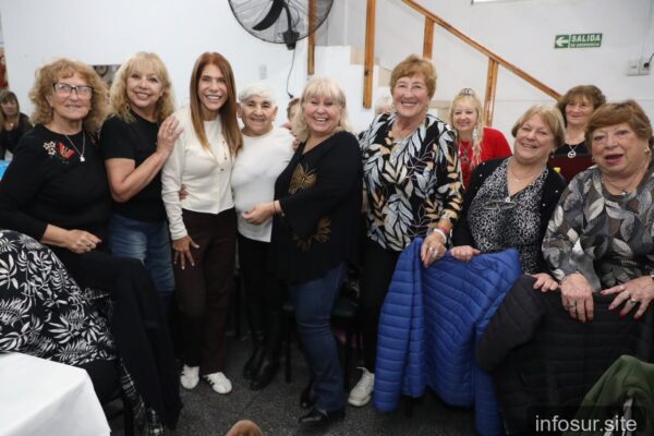Sierra celebró aniversarios de instituciones en Avellaneda