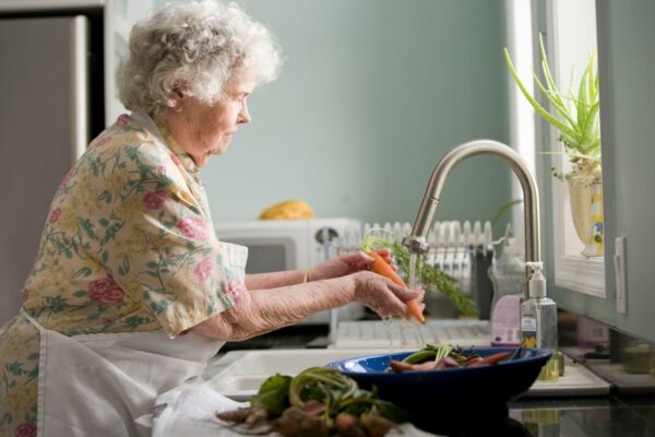 Menos proteína animal y más vegetales para vivir más y mejor