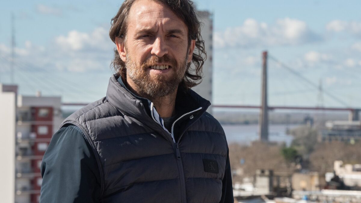 Ex capitán de River se postula como intendente libertario en Zárate