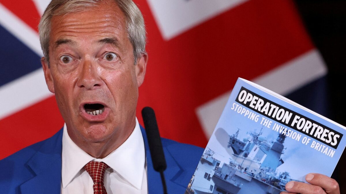 Nigel Farage busca desafiar al primer ministro con una elección anticipada