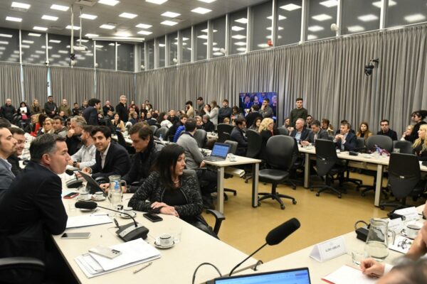 Reforma a la Carta Orgánica del Banco Central aprobada sin participación del Peronismo