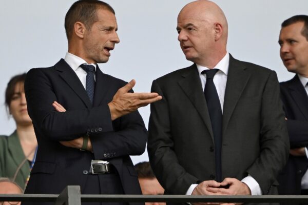 UEFA advierte que no retirará boicot a la FIFA pese a disculpas de Infantino