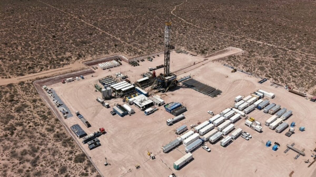 Petroleras argentinas reportan ganancias récord tras subida de precios de la energía