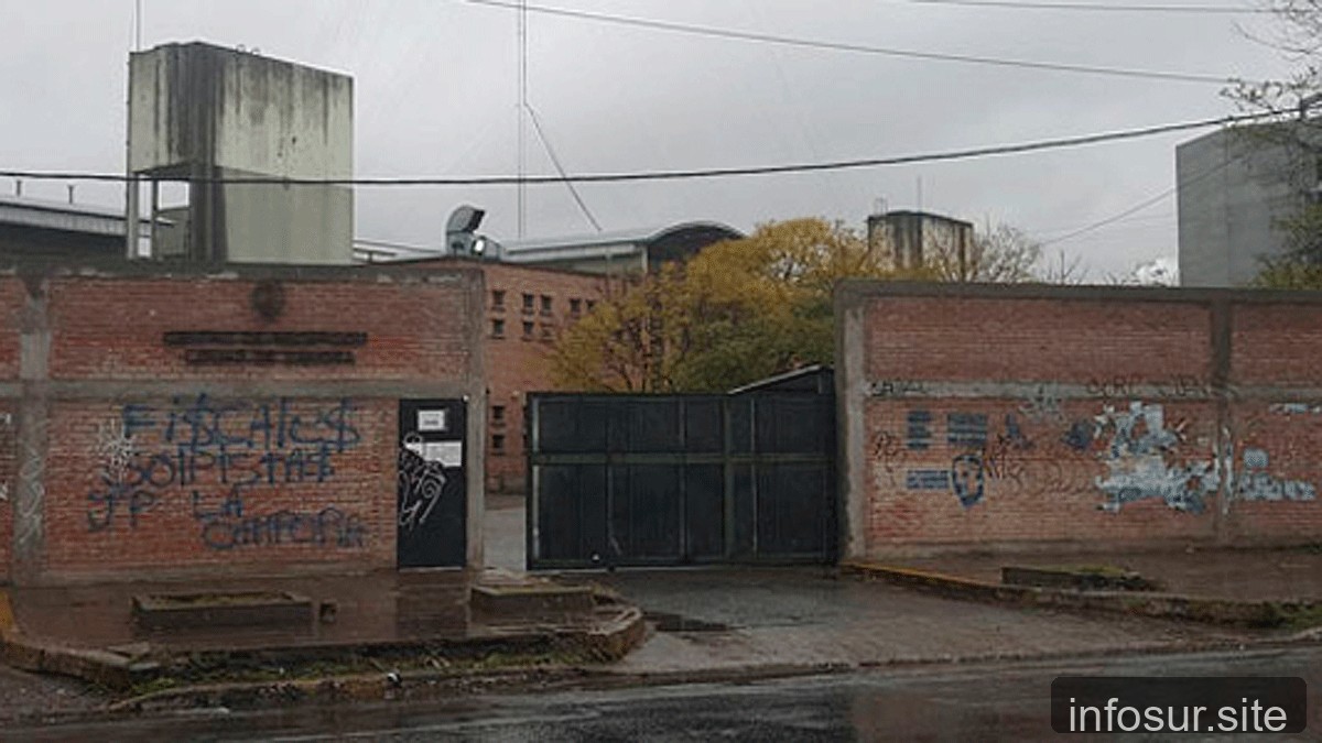 Trabajadores del ex CREU de Lomas denuncian hacinamiento y falta de servicios básicos