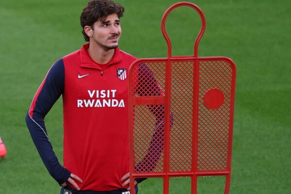 Alvarez se queda afuera por lesión ante Real Sociedad