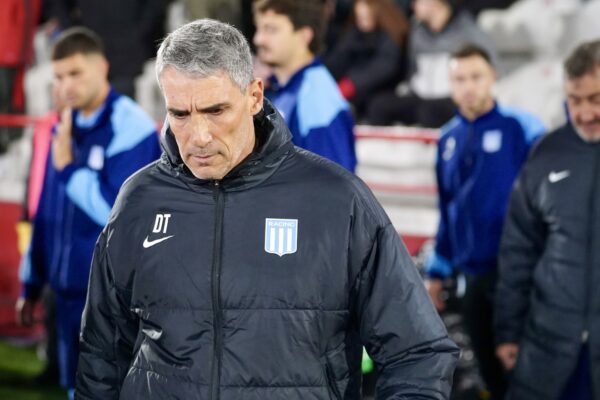Vojvoda se prepara para dos duelos críticos tras una semana de crisis en Racing