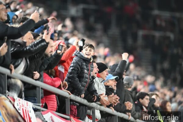 Estudiantes 1-1 Corinthians: el empate deja en manos del sorteo la continuidad del partido