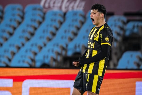Jaime volvió a brillar: dos goles y un pase en triunfo de Peñarol